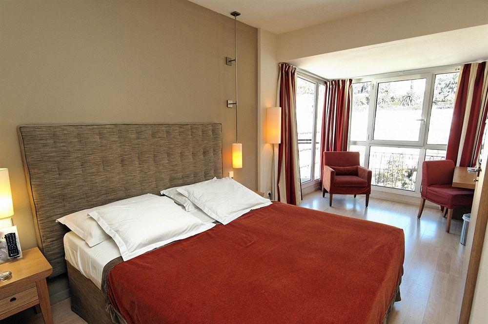 Hotel Napoleon Ментона Номер фото