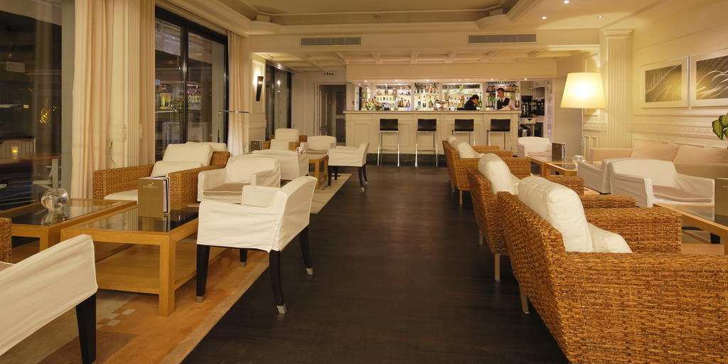 Hotel Napoleon Ментона Экстерьер фото